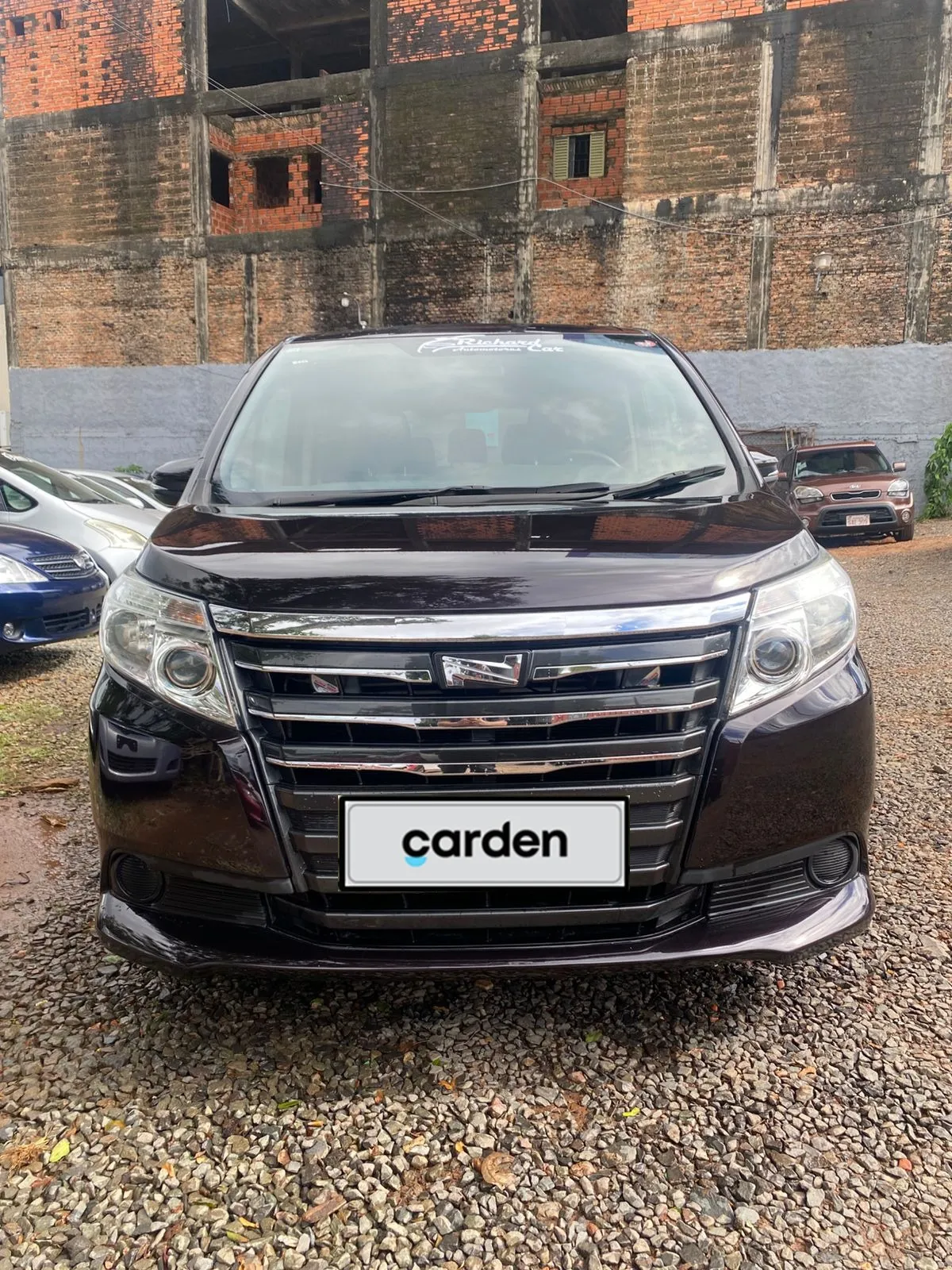 TOYOTA NOAH 2014, imagen 2
