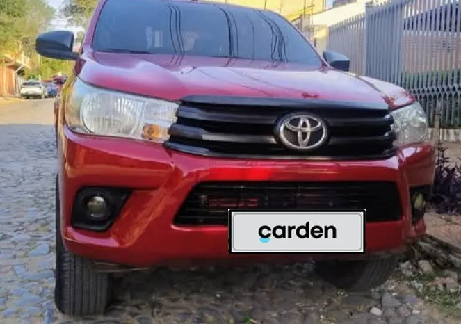 TOYOTA HILUX 2019