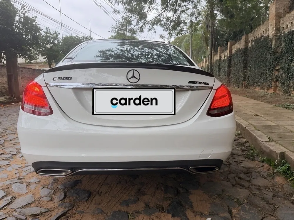 MERCEDES BENZ C300 2015, imagen 2