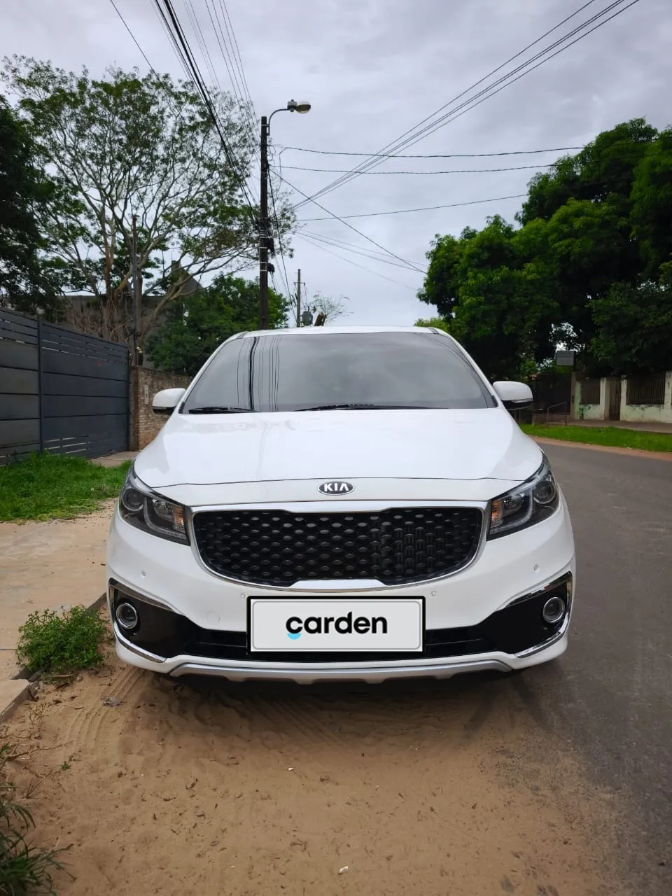KIA CARNIVAL 2017