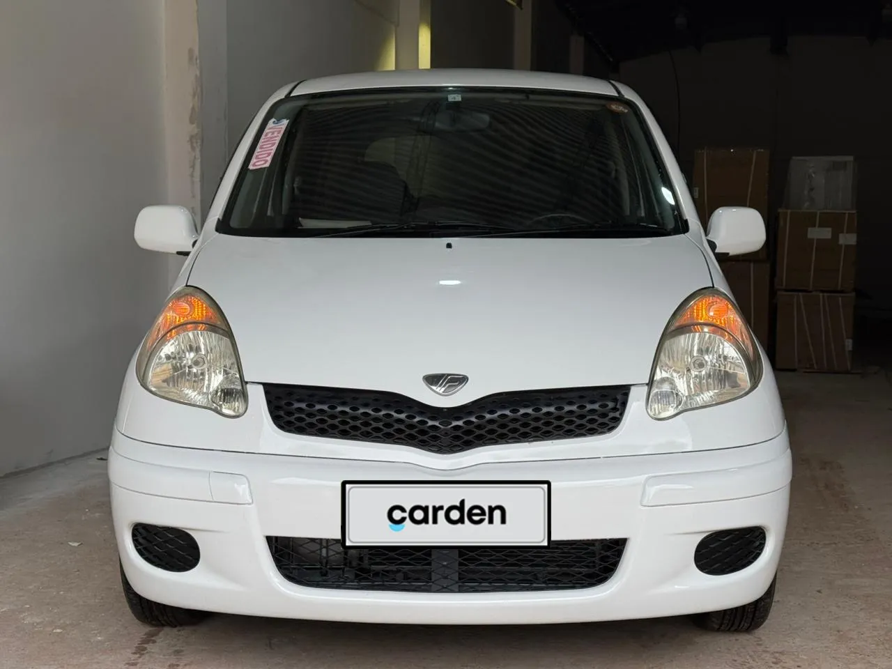 TOYOTA FUNCARGO 2004