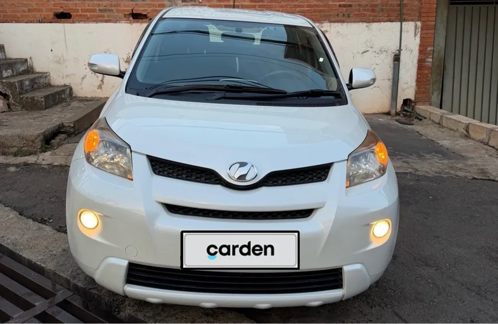 TOYOTA NEW IST 2010