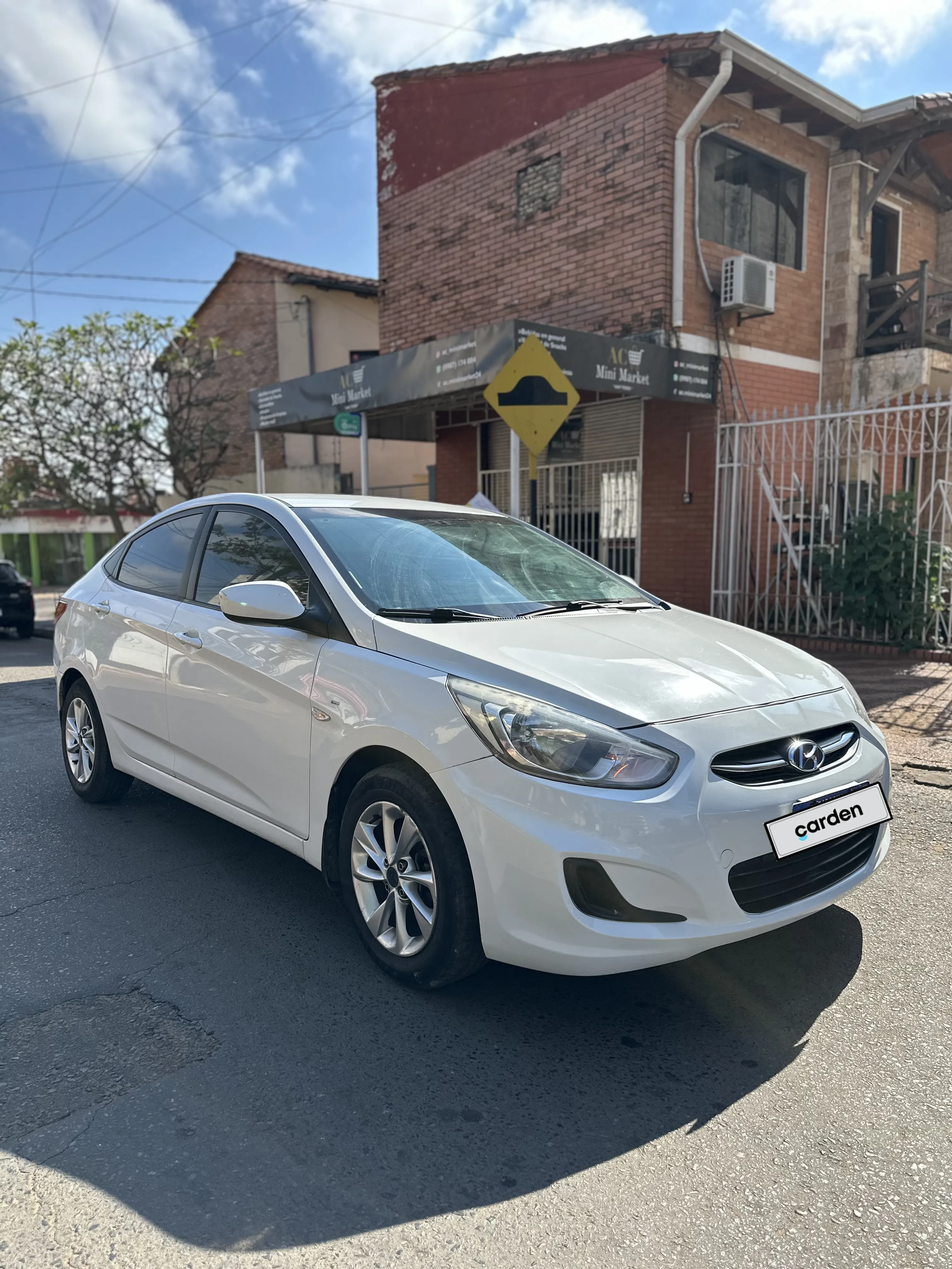 HYUNDAI ACCENT 2017, imagen 2