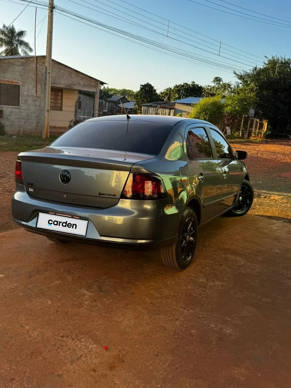 VOLKSWAGEN GOL SEDAN 2011, imagen 4