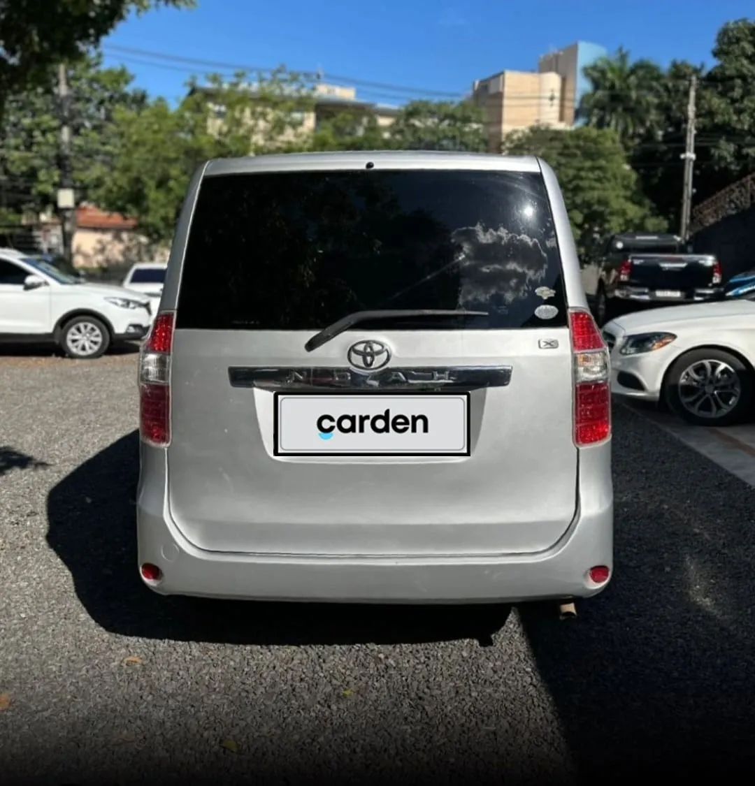 TOYOTA NOAH 2007, imagen 6