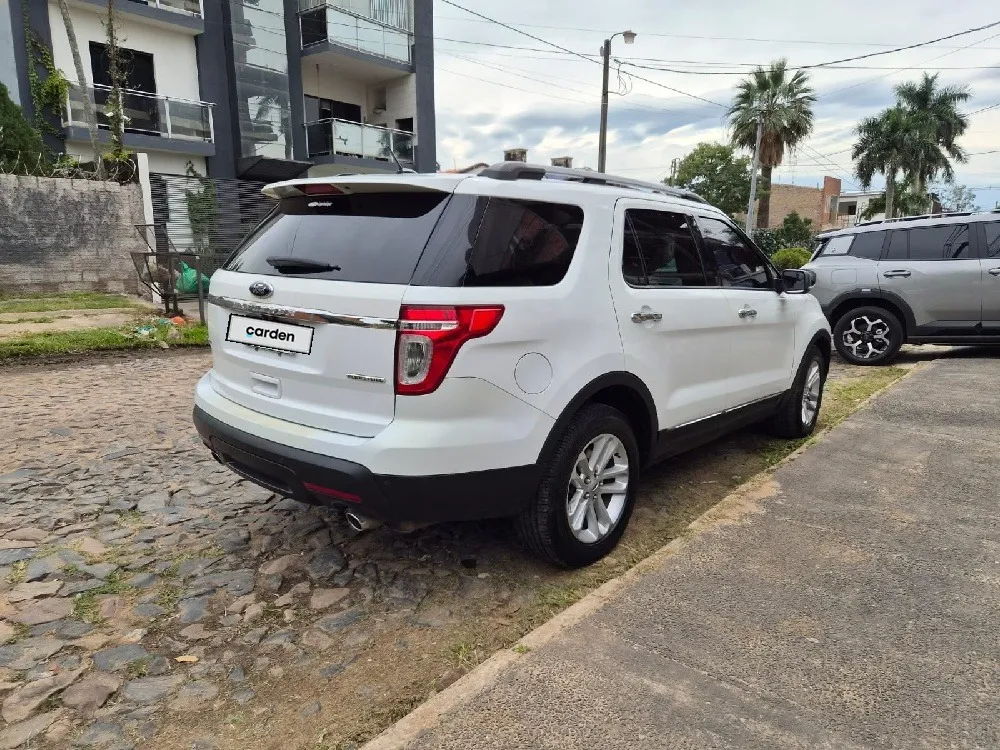 FORD EXPLORER 2013, imagen 2