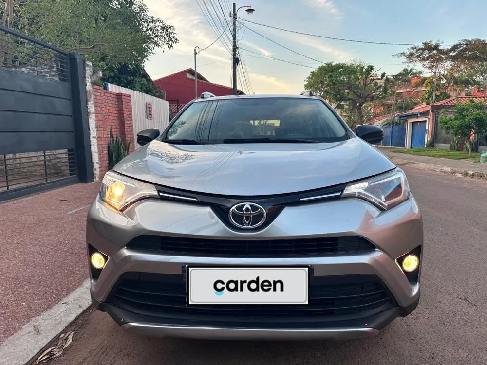 TOYOTA RAV4 2018