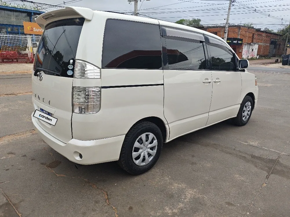 TOYOTA VOXY 2006, imagen 4