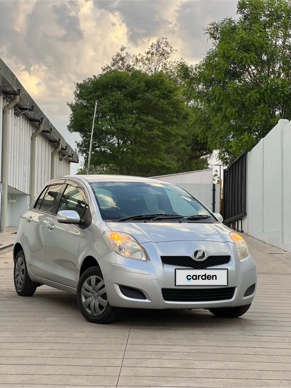 TOYOTA NEW VITZ 2010