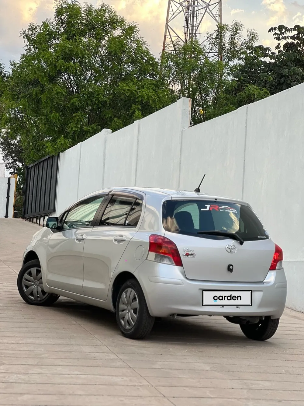 TOYOTA NEW VITZ 2010, imagen 5