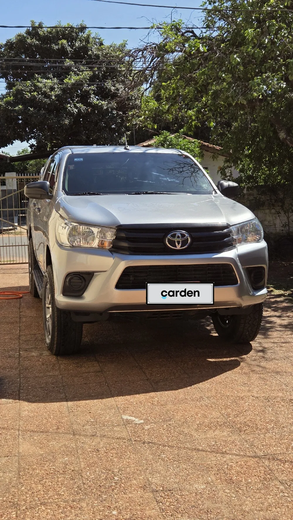 TOYOTA HILUX 2019