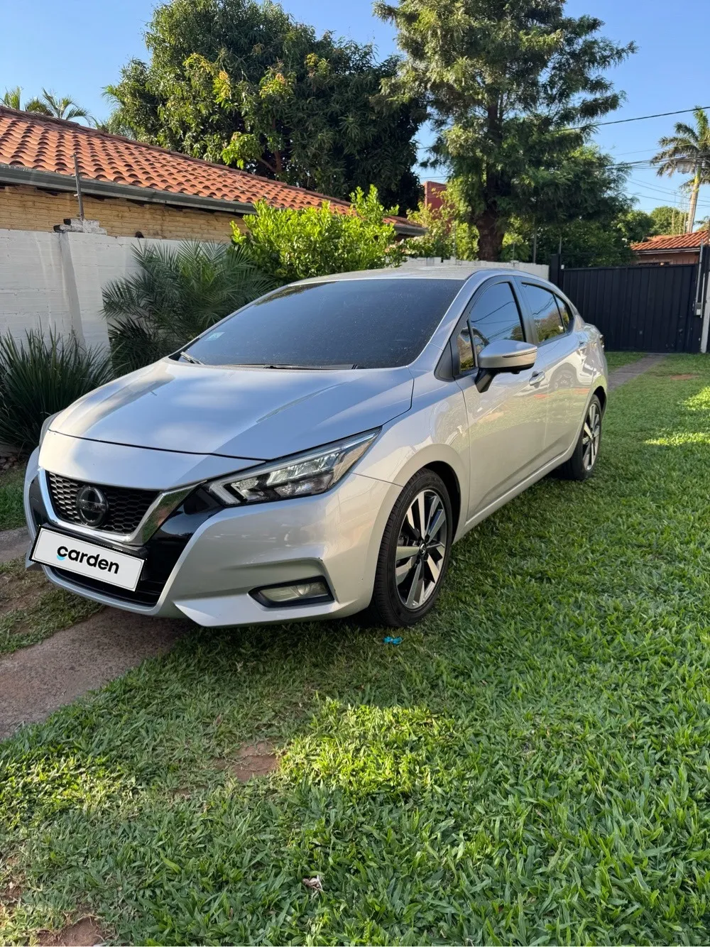 NISSAN VERSA 2022