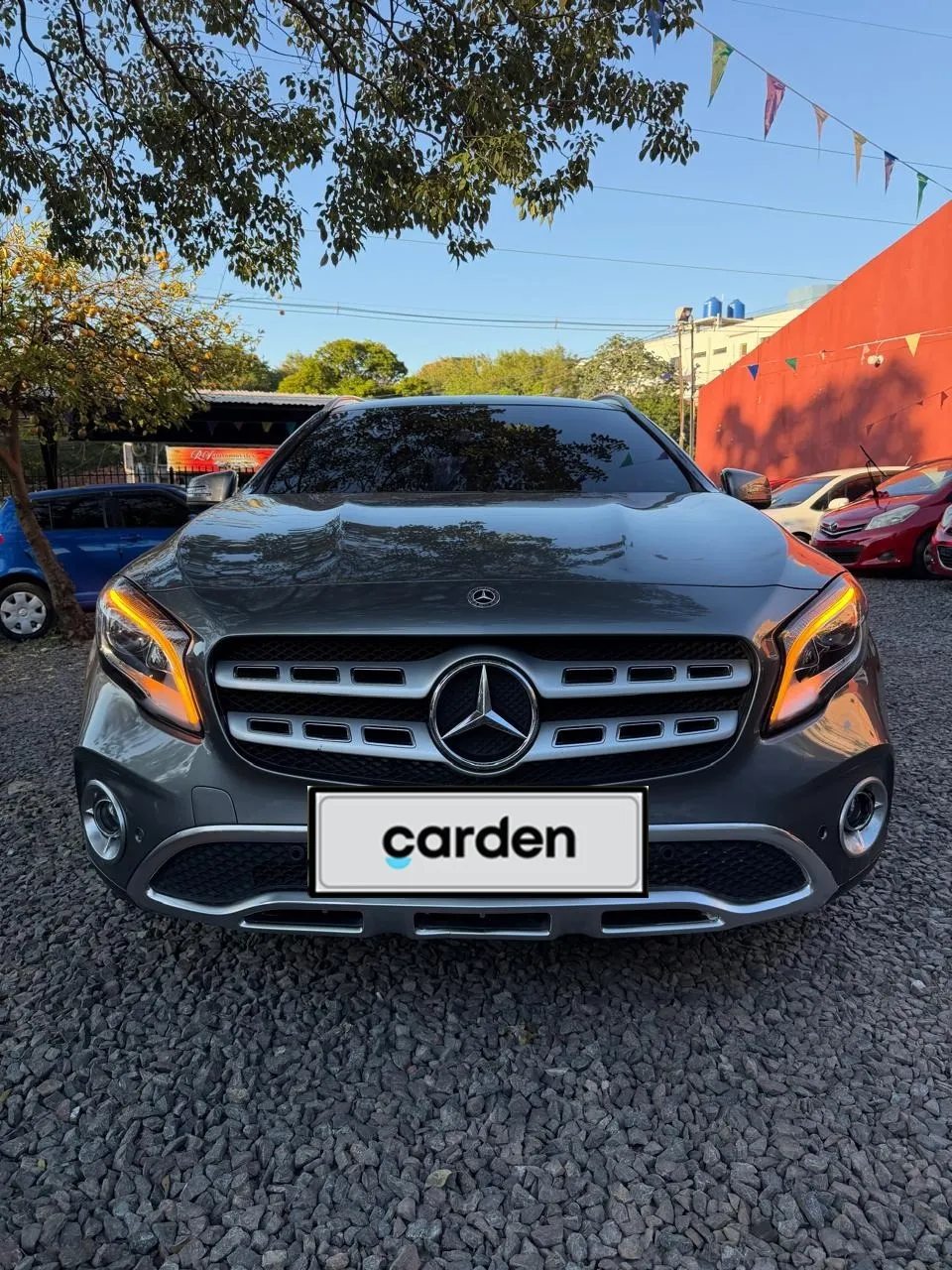 MERCEDES BENZ GLA200 2020