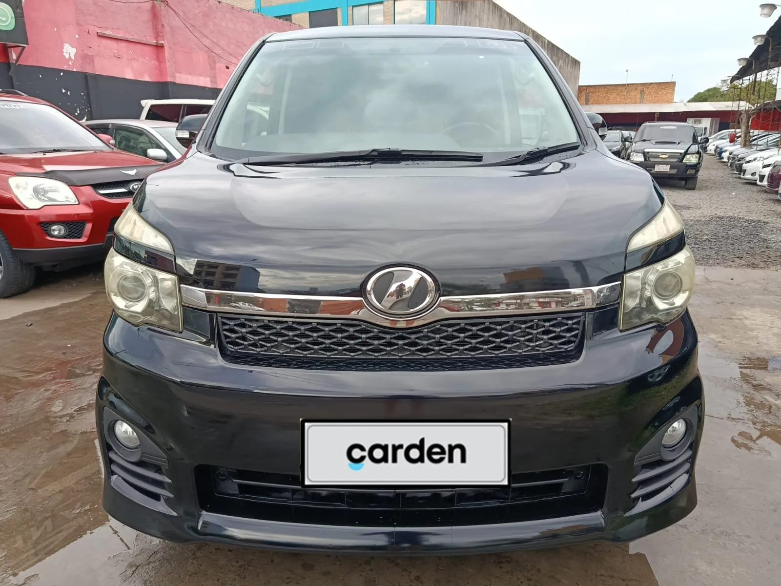 TOYOTA VOXY 2010
