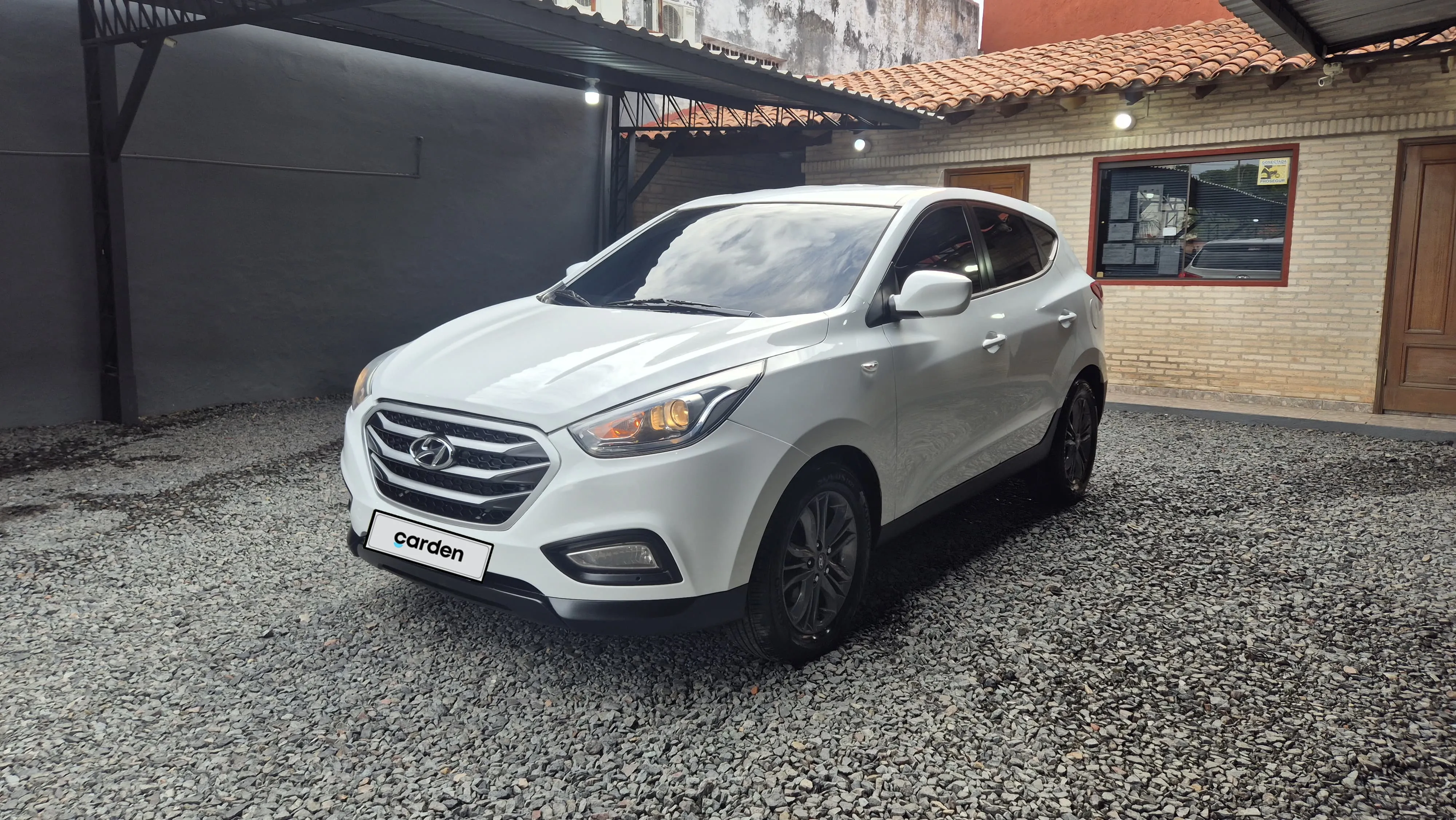 HYUNDAI TUCSON 2015