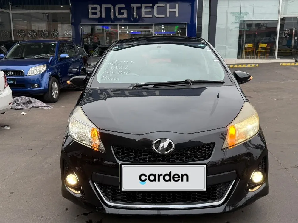TOYOTA VITZ 2011, imagen 2
