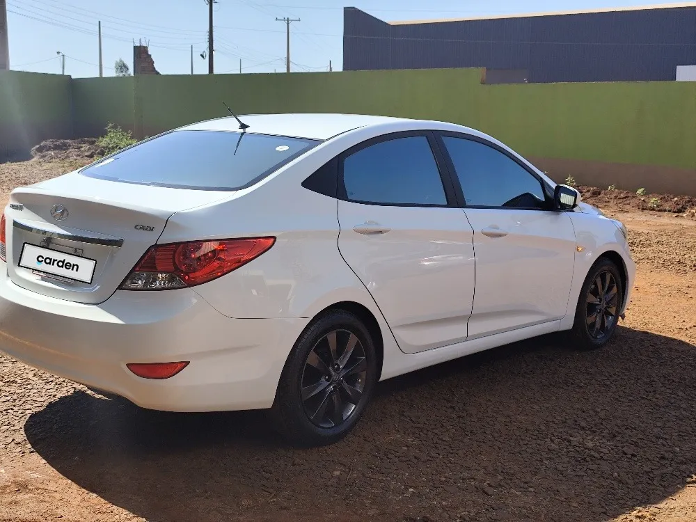 HYUNDAI ACCENT 2015, imagen 2