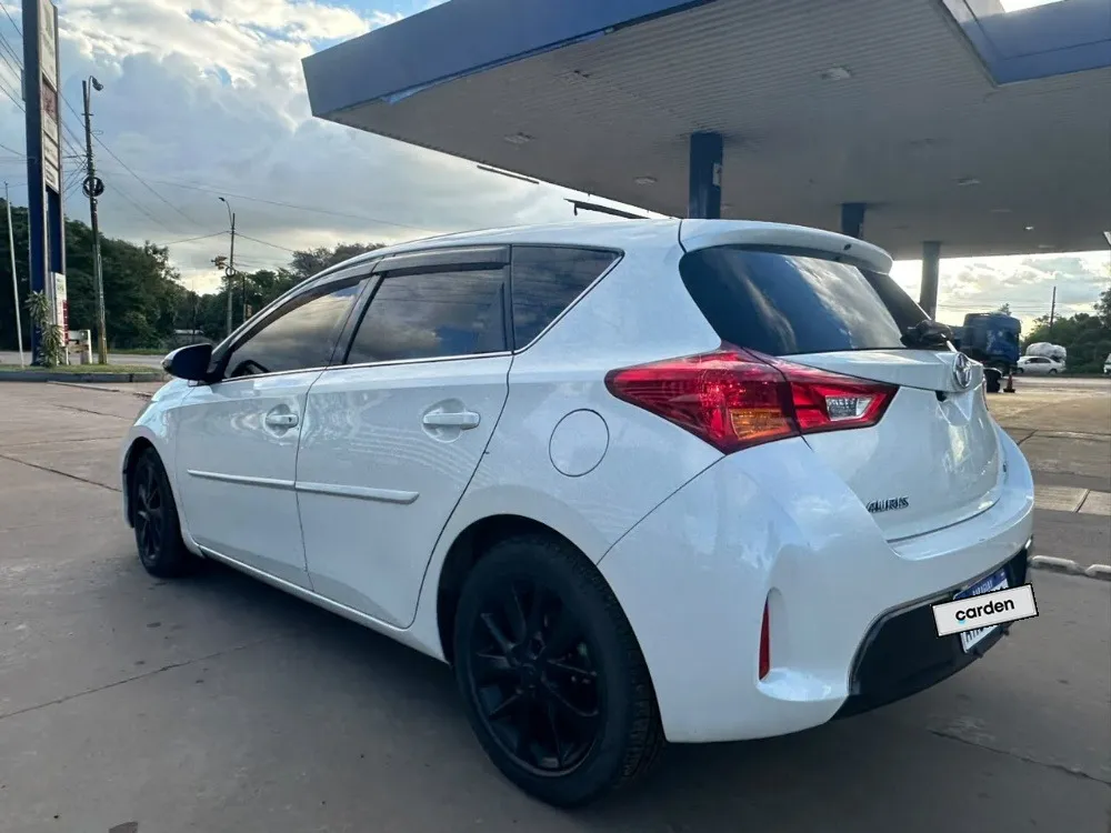 TOYOTA AURIS 2012, imagen 3