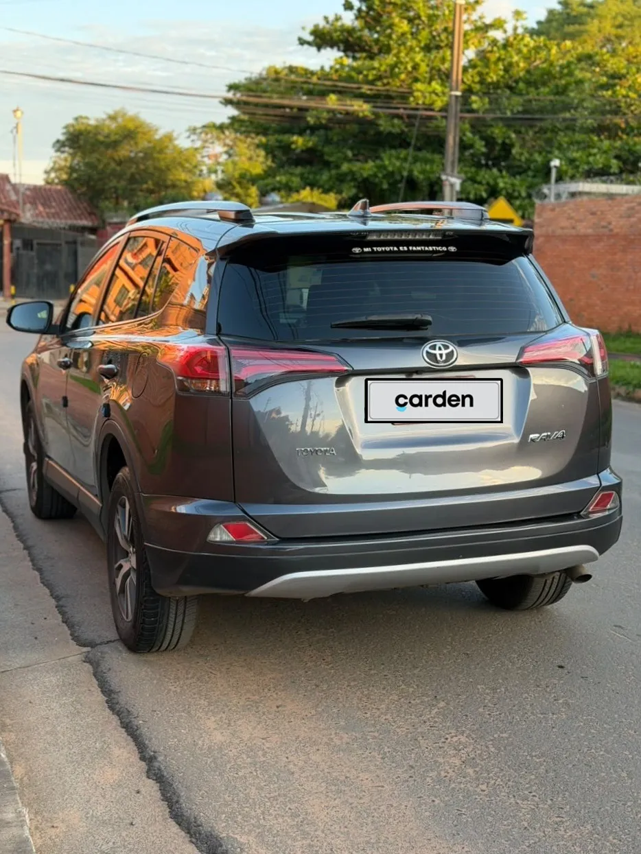 TOYOTA RAV4 2018, imagen 2