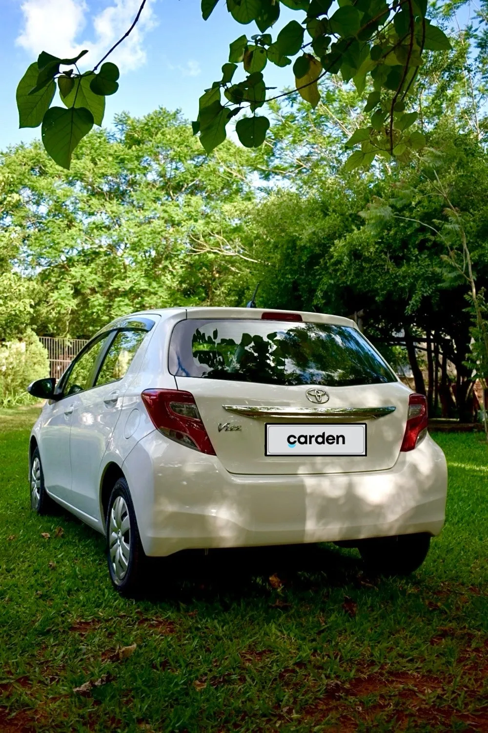 TOYOTA NEW VITZ 2015, imagen 2