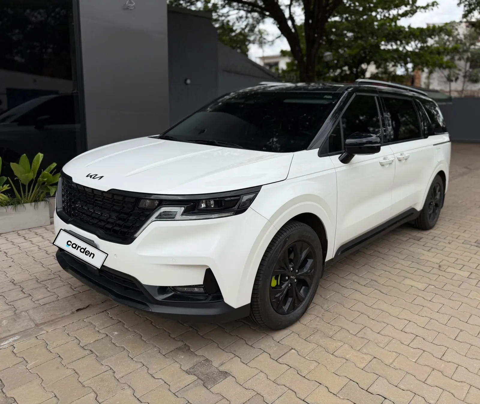 KIA CARNIVAL 2023