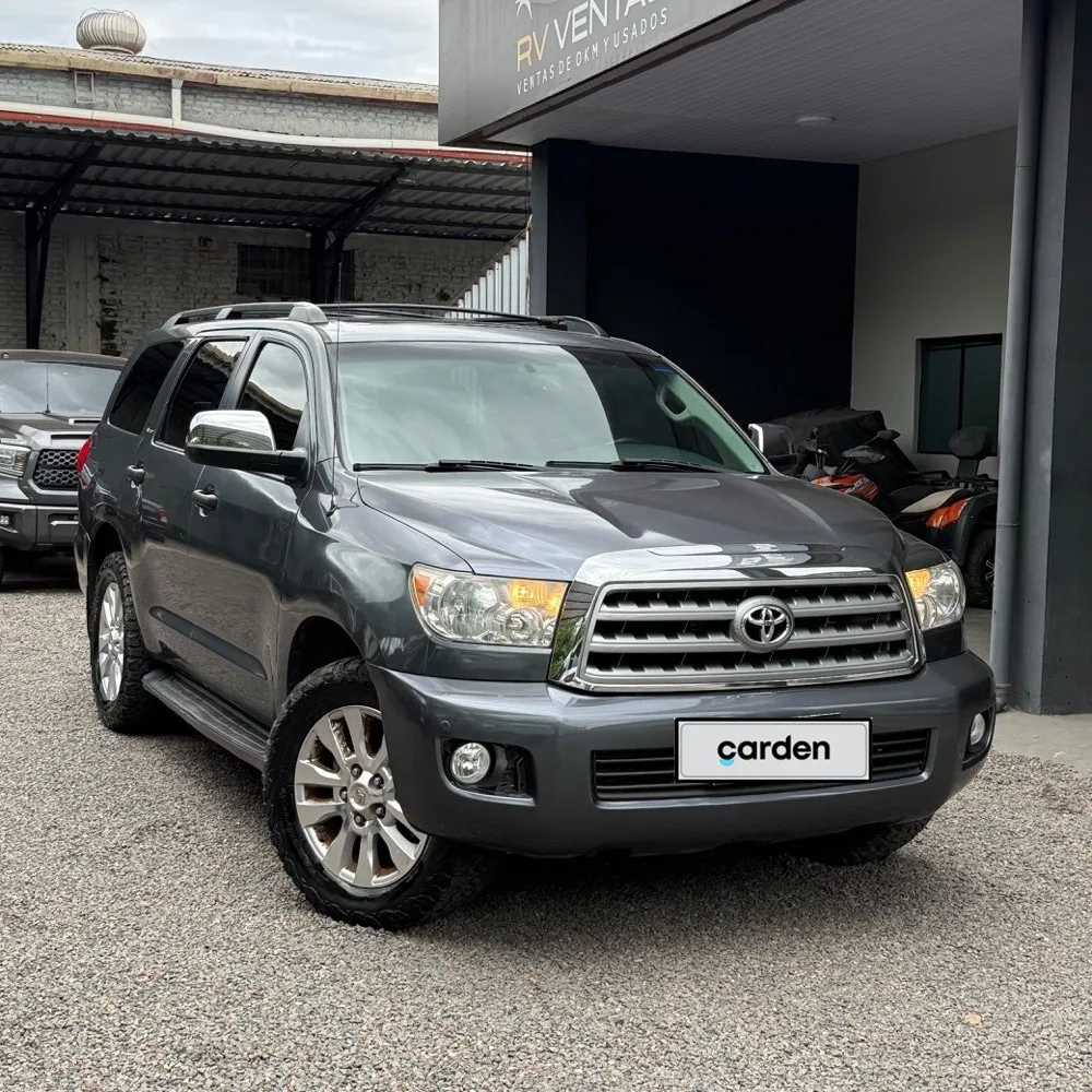 TOYOTA SEQUOIA 2010, imagen 2