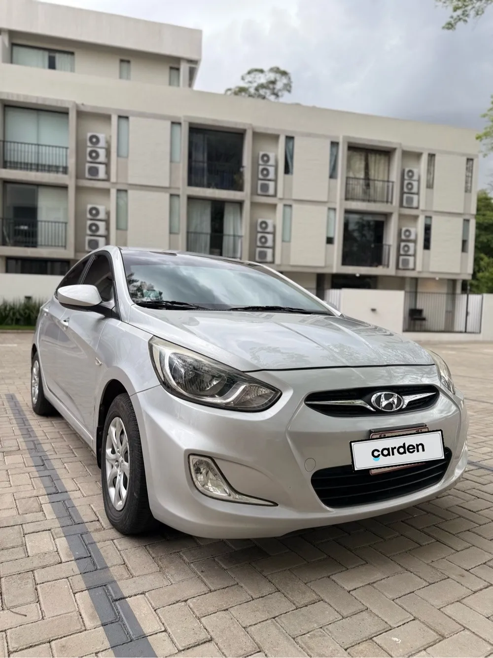 HYUNDAI ACCENT 2013