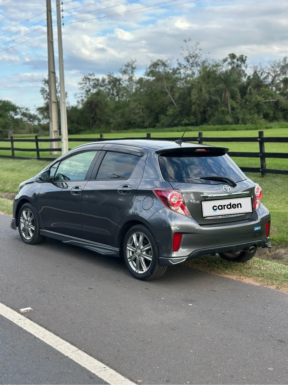 TOYOTA NEW VITZ 2011, imagen 5