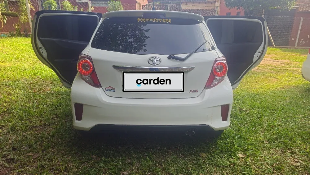TOYOTA VITZ RS 2012, imagen 2