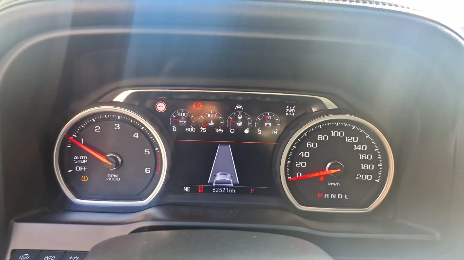 CHEVROLET SILVERADO 2021, imagen 2