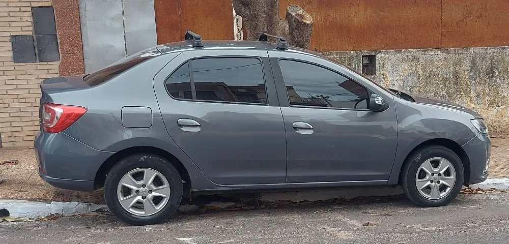 RENAULT LOGAN 2019, imagen 3