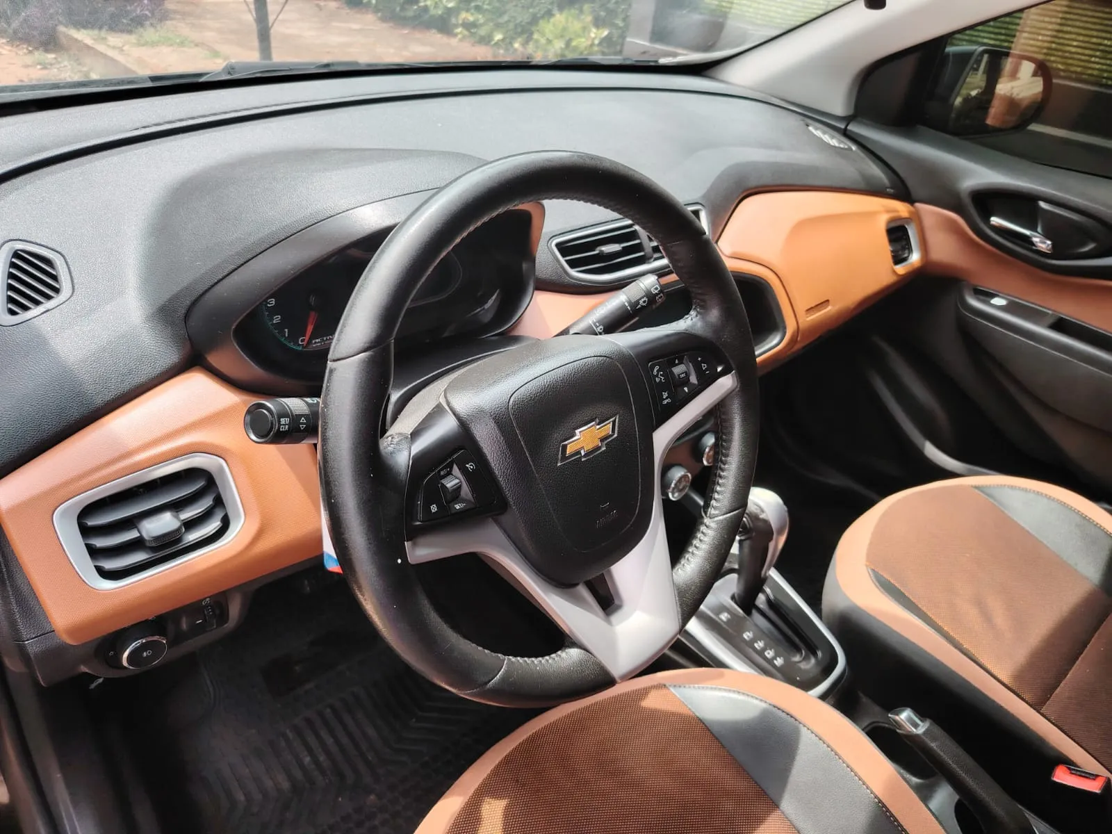 CHEVROLET ONIX ACTIV 2017, imagen 3