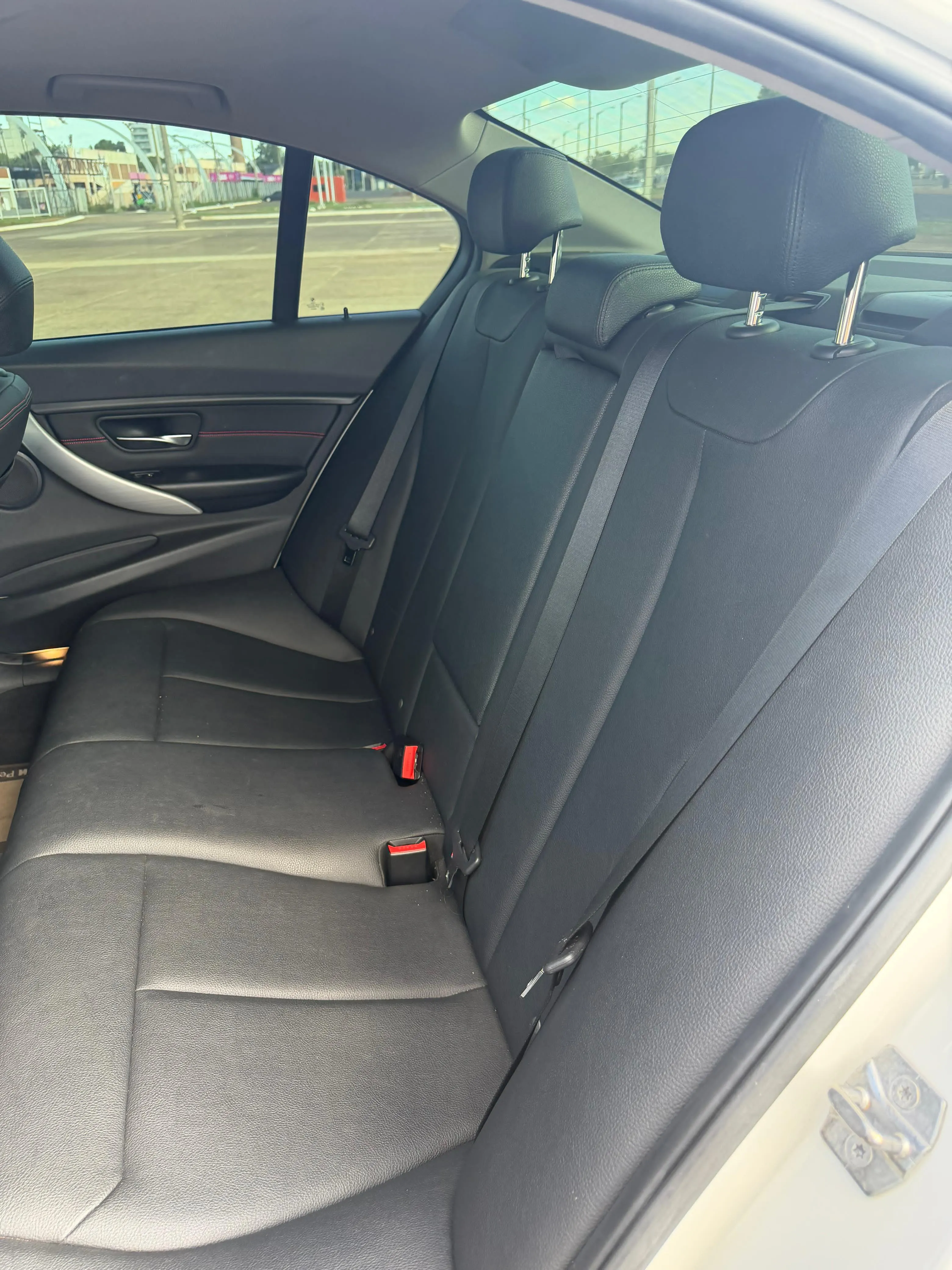 BMW 328i 2015, imagen 3