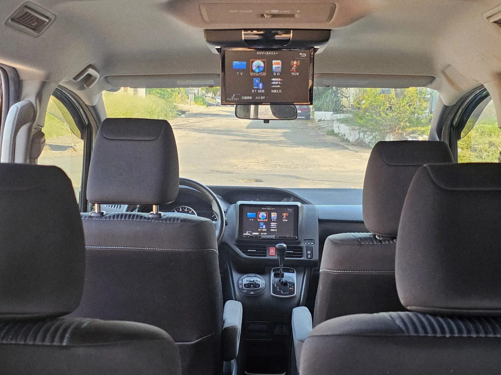 TOYOTA VOXY 2014, imagen 3