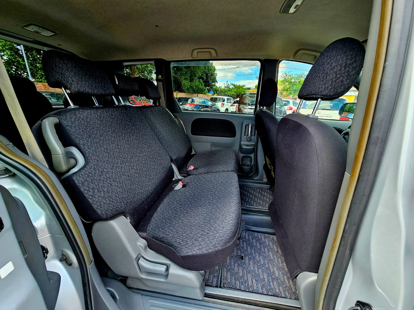 TOYOTA SIENTA 2011, imagen 4
