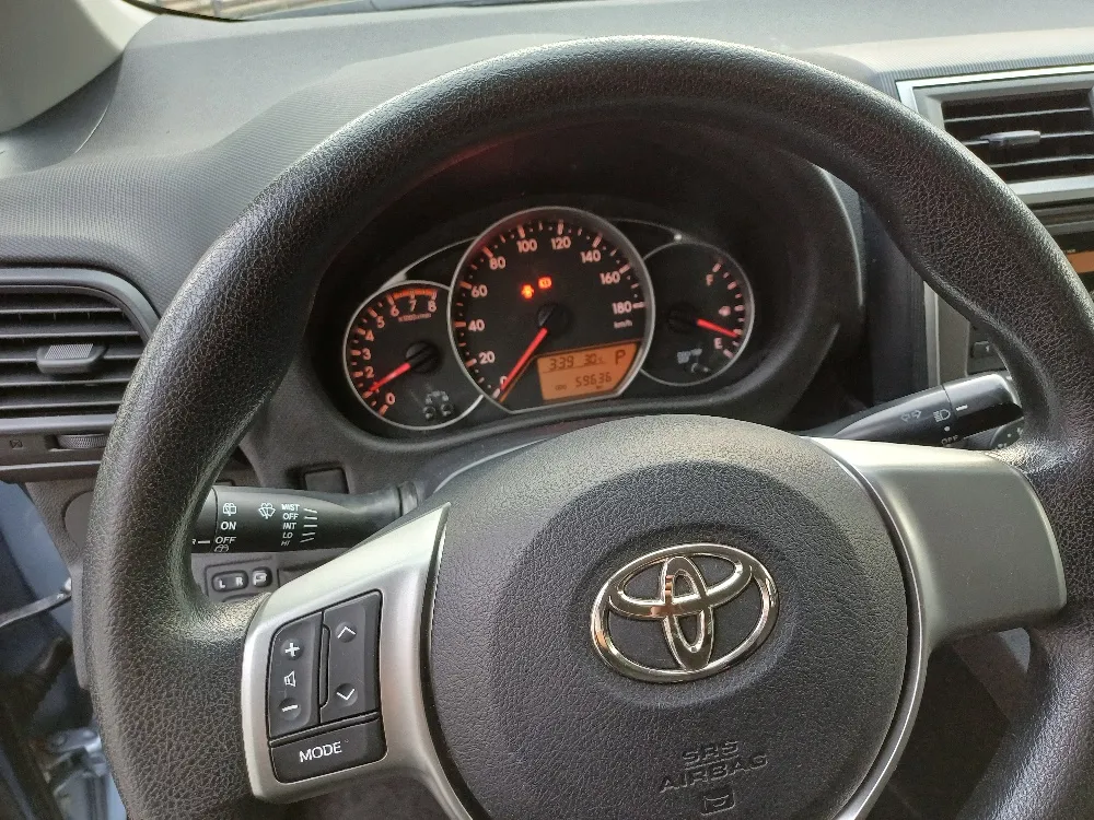TOYOTA RACTIS 2012, imagen 2