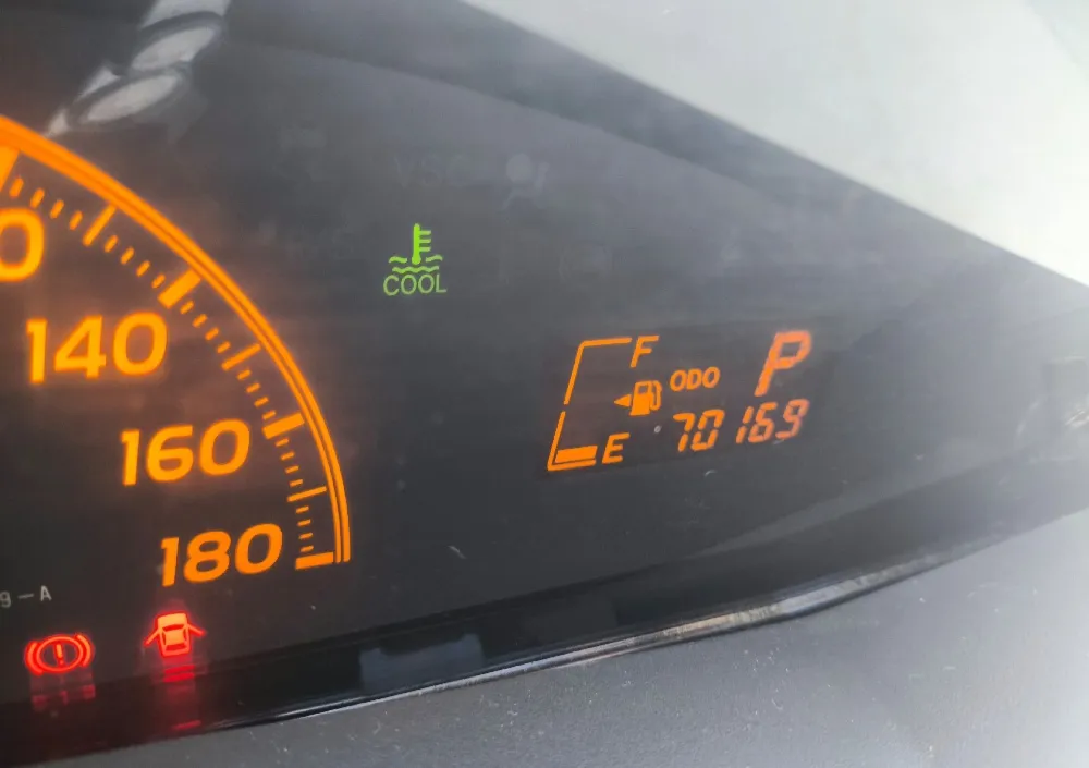 TOYOTA NEW VITZ 2007, imagen 5