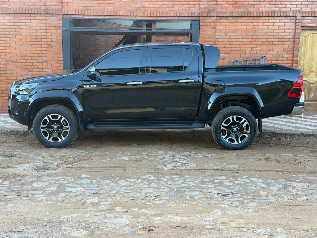 TOYOTA HILUX 2025, imagen 2
