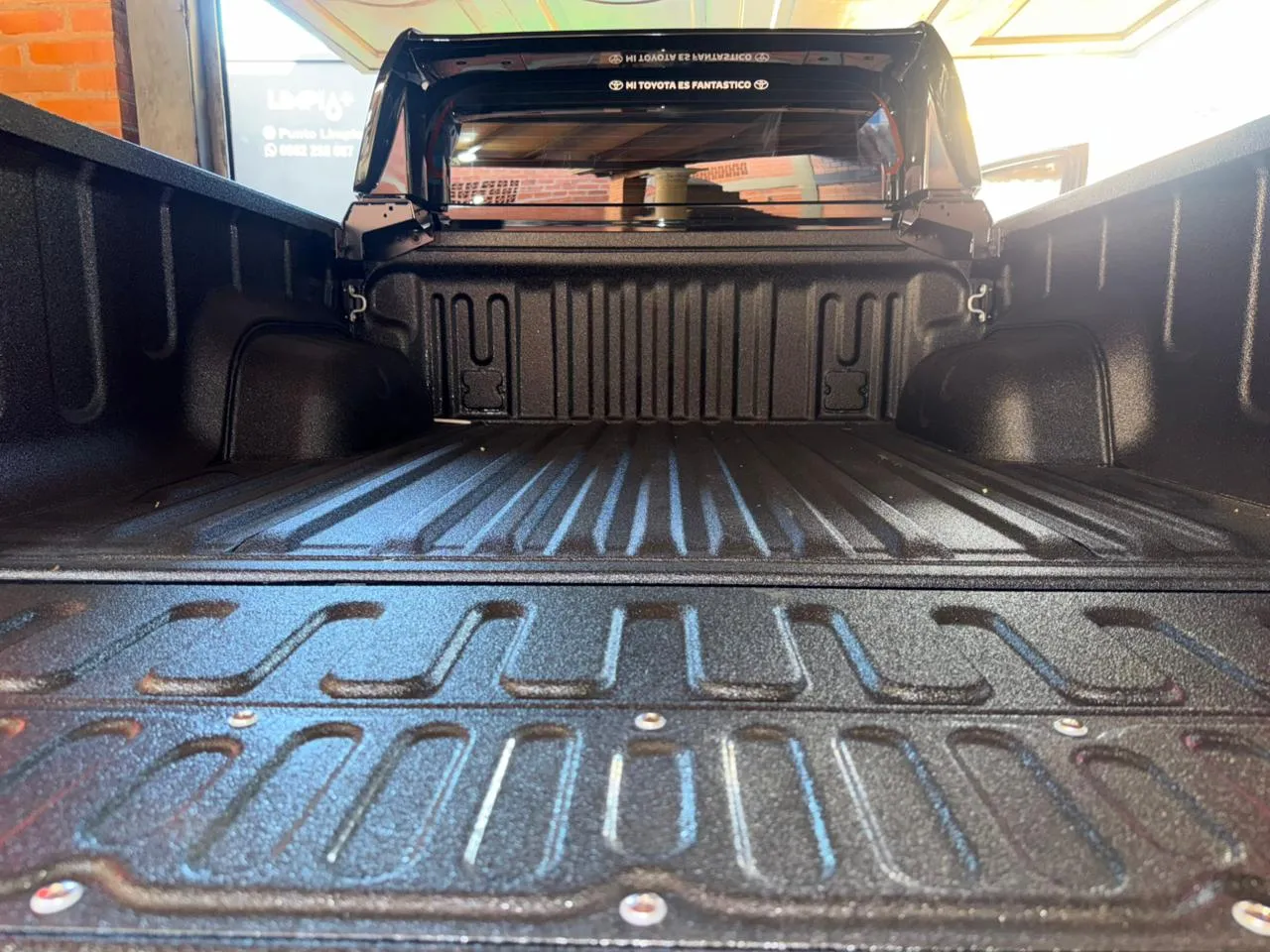 TOYOTA HILUX 2025, imagen 6