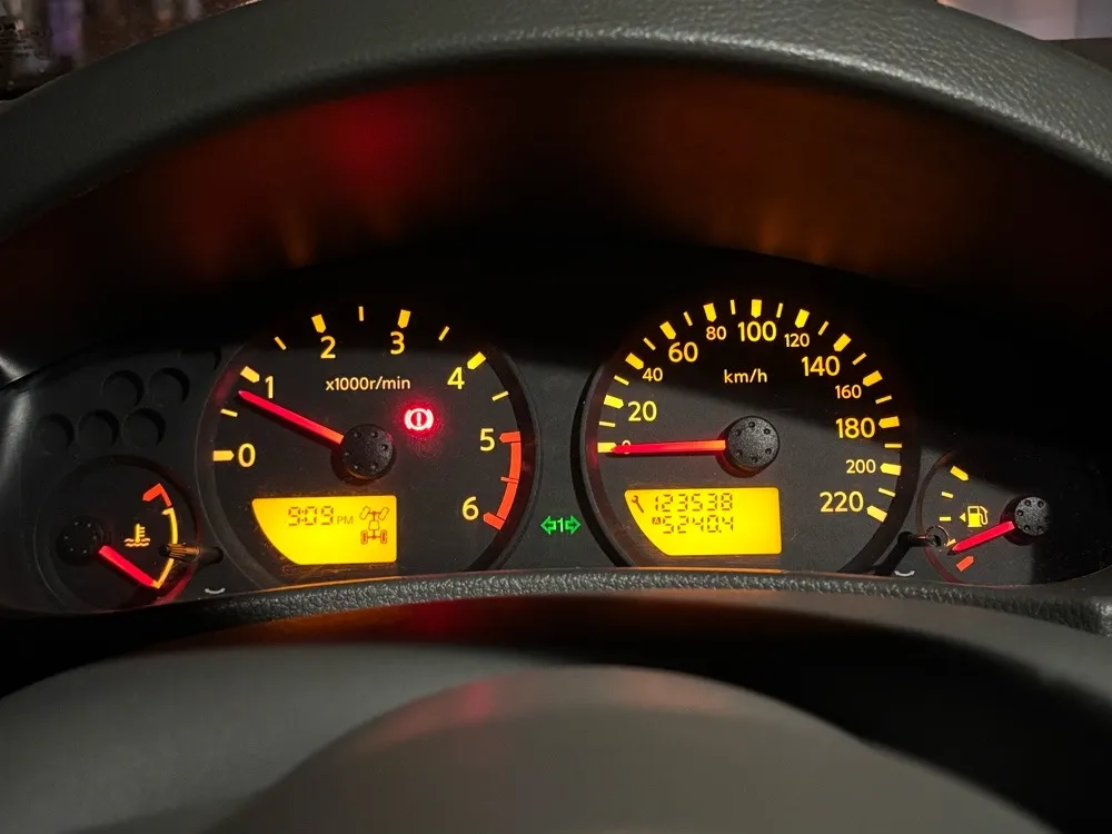 NISSAN NAVARA 2009, imagen 5
