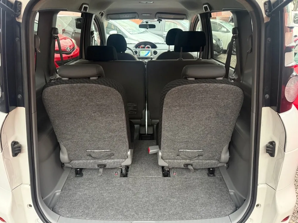 TOYOTA SIENTA 2007, imagen 3