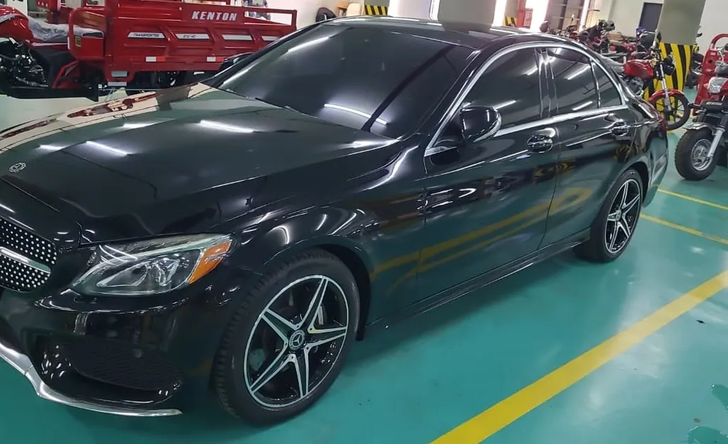 MERCEDES BENZ C300 2015, imagen 6