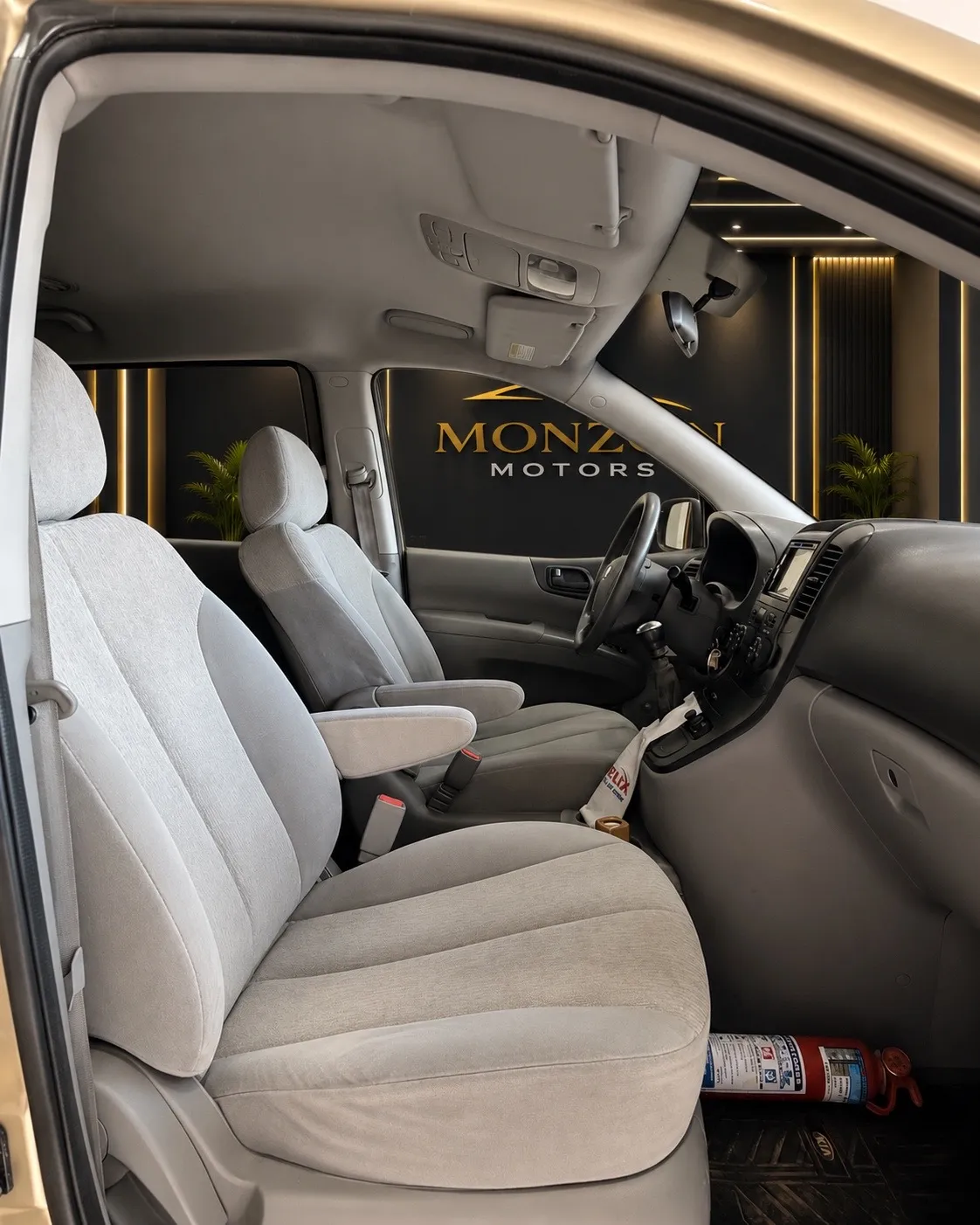 KIA CARNIVAL 2013, imagen 2
