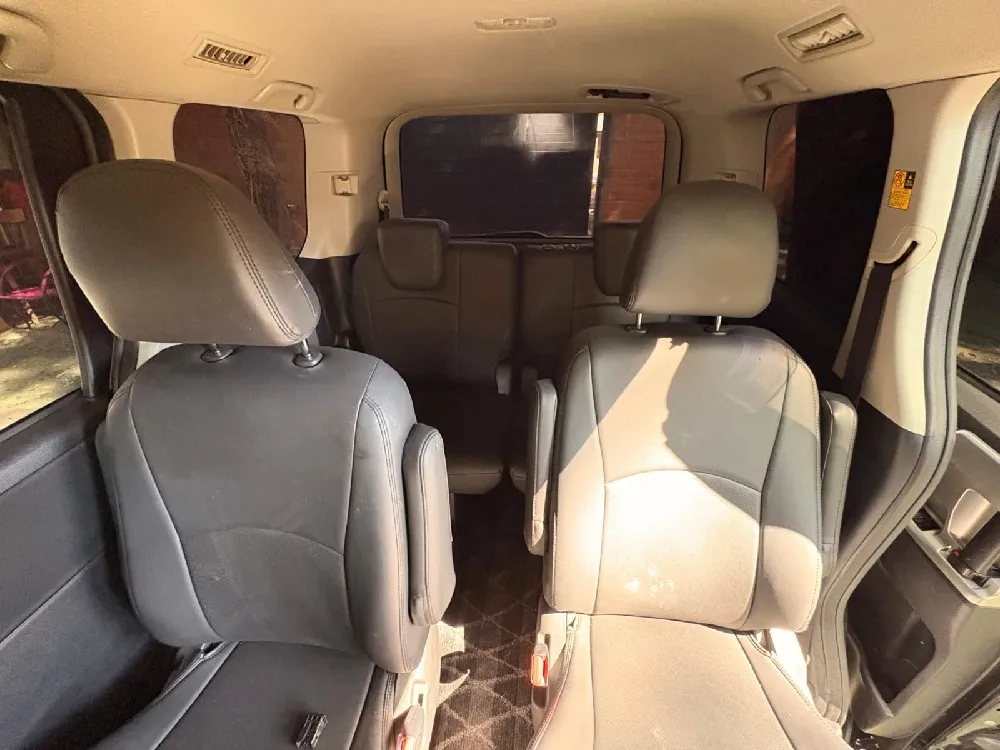 TOYOTA NOAH 2011, imagen 3