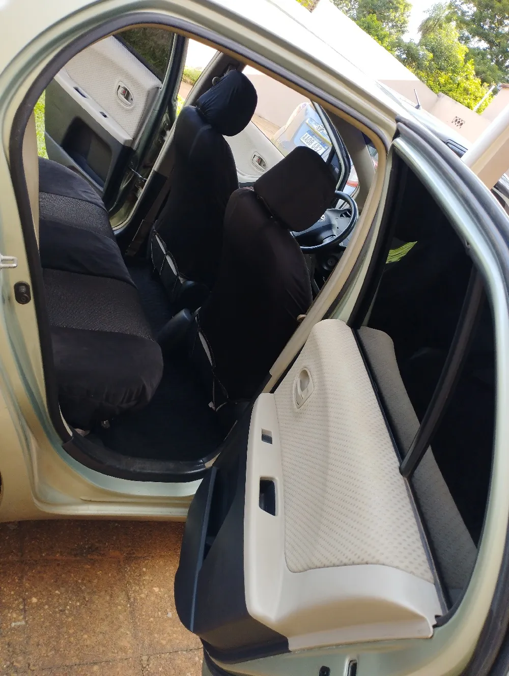 TOYOTA VITZ 2007, imagen 2