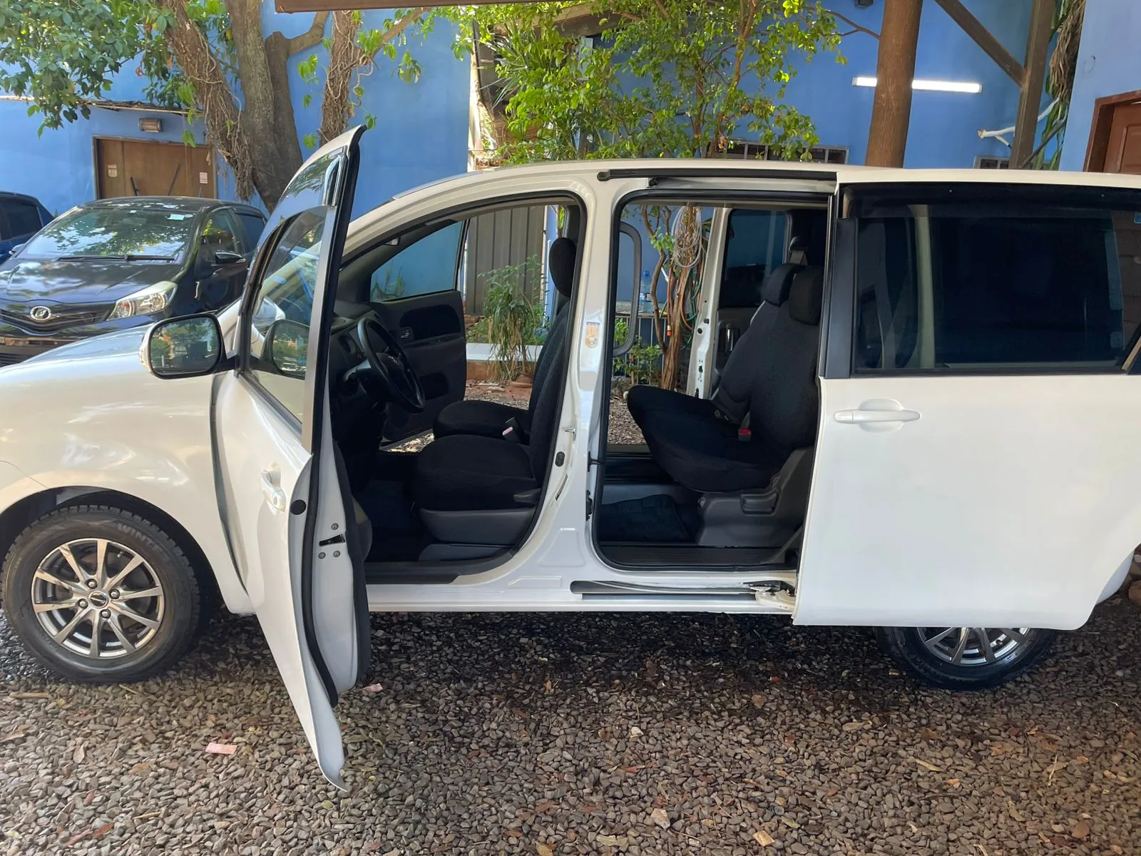 TOYOTA SIENTA 2009, imagen 5