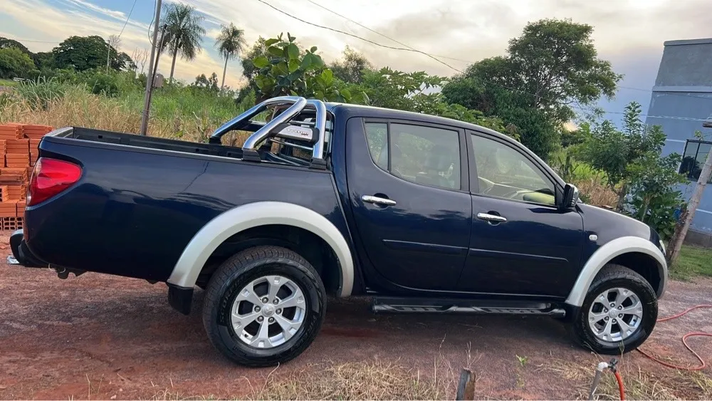MITSUBISHI L200 2012, imagen 2
