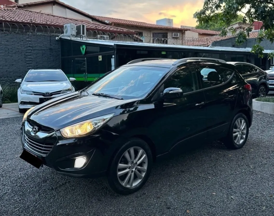 TOYOTA VITZ 2011, imagen 2
