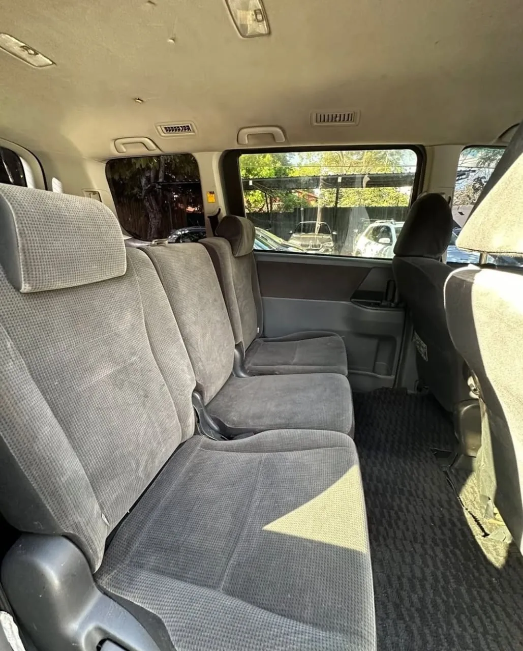 TOYOTA NOAH 2007, imagen 4