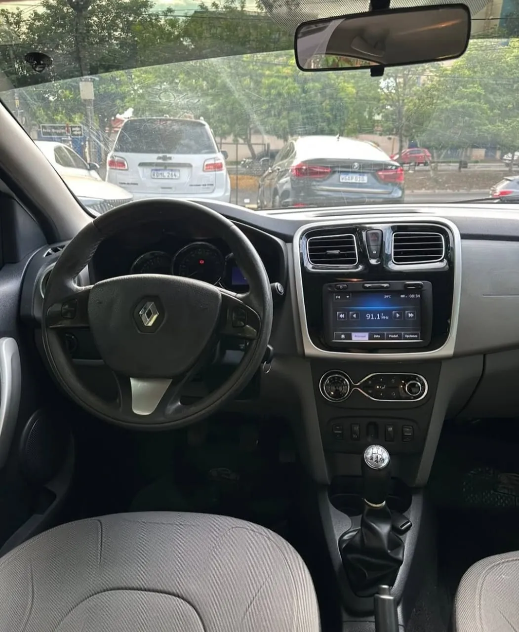 RENAULT LOGAN 2015, imagen 4